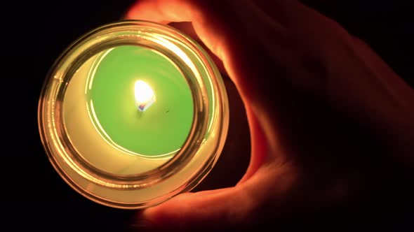 Aroma Candle Burns in the Dark and Creates a Romantic Atmosphere alt