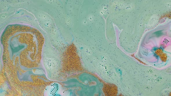 Mixing Paints with Glitter alt