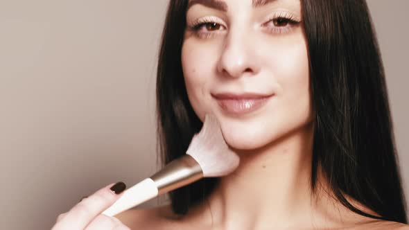 Beauty Care Natural Makeup Woman Brush Clean Face alt