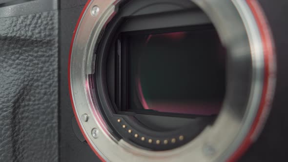 Shutter operation on a full frame camera. Single shooting mode. Extreme ...
