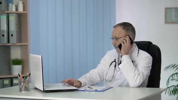 General Practitioner Giving Online and Phone Consultations, Servicing Patients alt