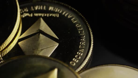 Rotating shot of Bitcoins (digital cryptocurrency) - BITCOIN ETHEREUM 179 alt