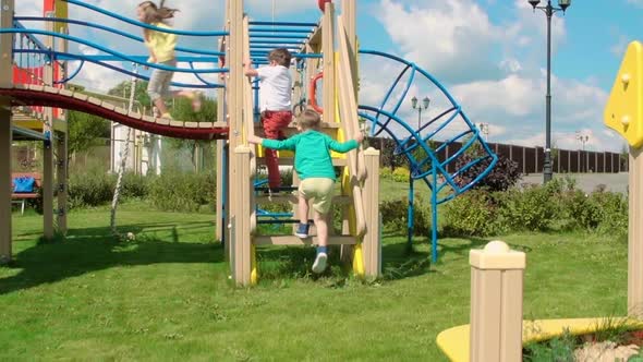 Running to a Playground alt