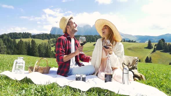 A wanderlust vacation alt