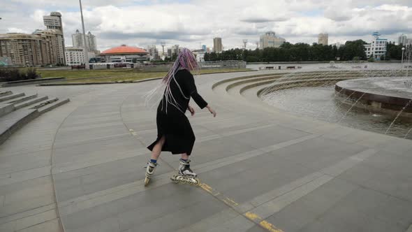 Shooting a Young Girl Who Skates Around the City on Roller Skates