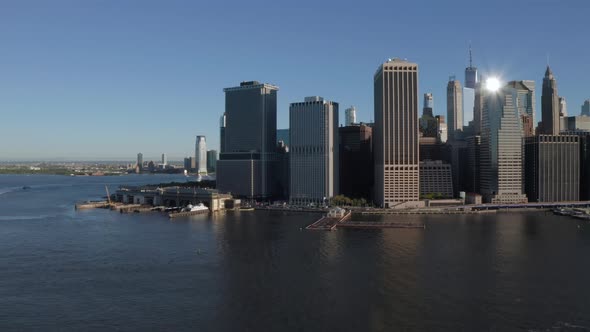 Aerial View of New York City Skyline, Manhattan alt