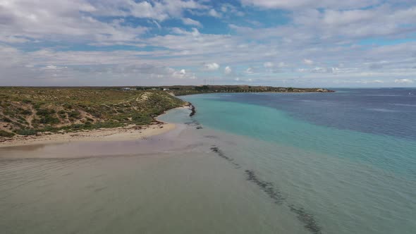 Skeleton Beach, Coral Bay, Western Australia 4K Aerial Drone alt