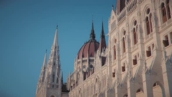 Hungarian Parliament in Budapest alt