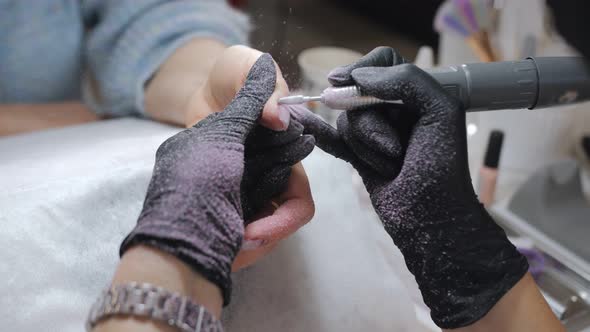 Nails Polish Procedure alt