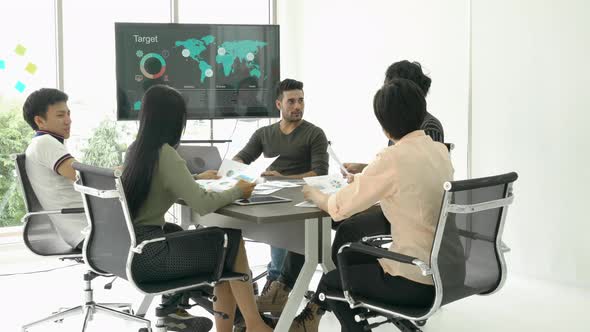 Business people meeting team