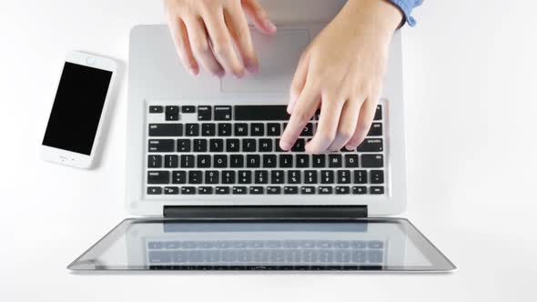 Laptop Internet Surfing alt