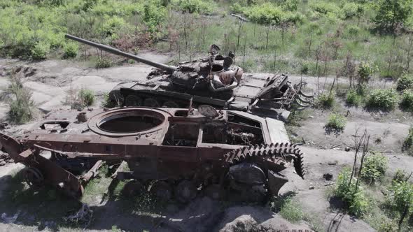Exploded Military Equipment During the War in Ukraine alt