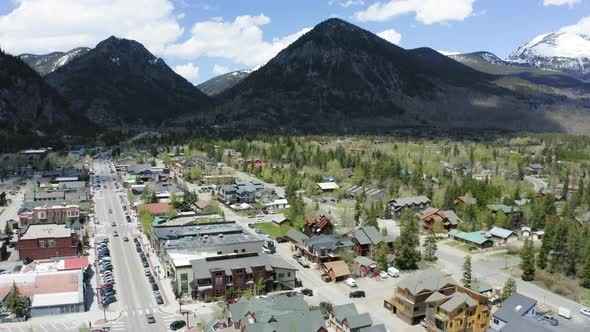 Aerial Establishing Shot of a Small Mountain Town (Frisco, Colorado) alt