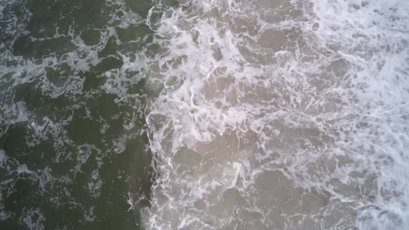 Blue Water Ocean Wave Blue Swells Crashing Curling Breaking a Wavy Surface alt