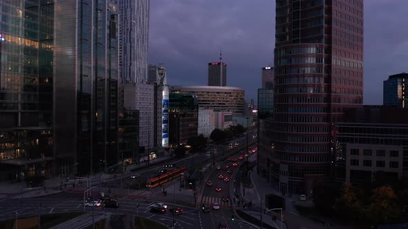 Landing Footage of Heavy Traffic in City Centre During Evening Rush Hour alt