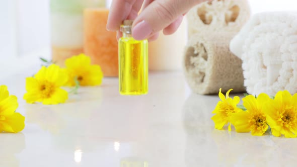 Essence of Calendula alt