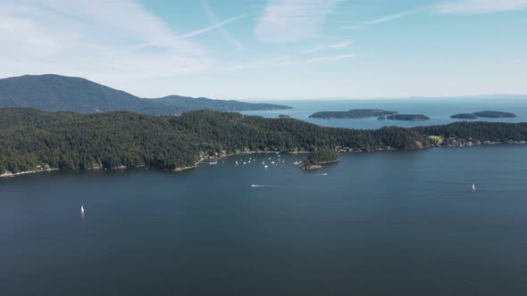 Views of the beautiful islands and peninsulas in the stunning Howe Sound from Soames Hill on the Sun alt