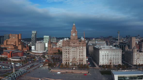 Beautiful Panorama of Liverpool Waterfront in the Evening Sunset alt