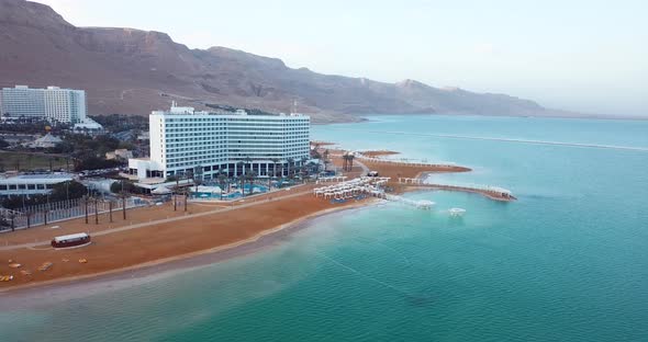 4 K Dead Sea Beach Hotels alt