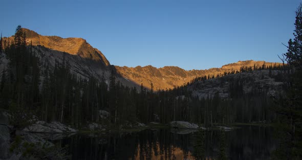 Imogene Lake Sunrise -Sawtooth Mountains - Idaho - Time lapse alt