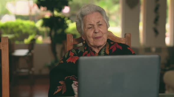 Aged women having video chat alt