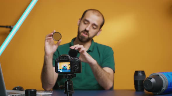 Professional Photographer Talking About Nd Filters alt