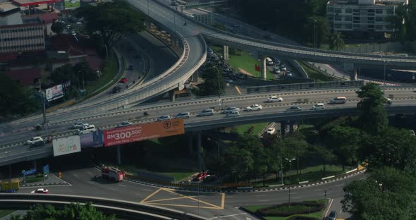 Bulatan Pahang at freeway in Kuala Lumpur, Malaysia alt