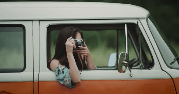 Taking Photos of the Lovely Landscape To Capture alt