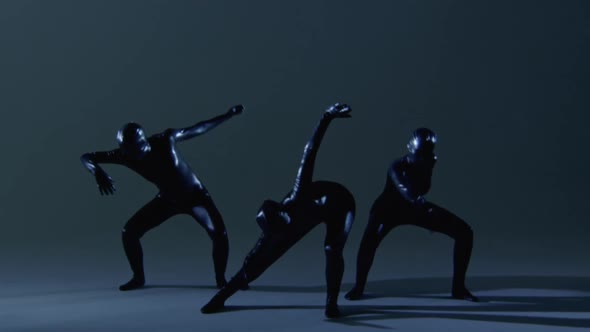 Three Talented Dancers Dancing in Slow Motion alt