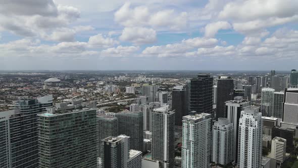Brickell Drone Pan