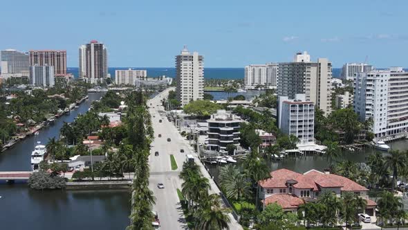 Fort Lauderdale Buildings and Canals Drone Aerial View WIth Dolly Zoom Effect alt