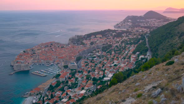 Aerial view Dubrovnik old town alt