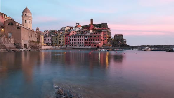 Vernazza Sunset Timelapse in Cinque Terre, Liguria alt
