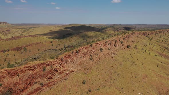 Sawpit Gorge Palm Springs, Halls Creek, Western Australia 4K Aerial Drone alt