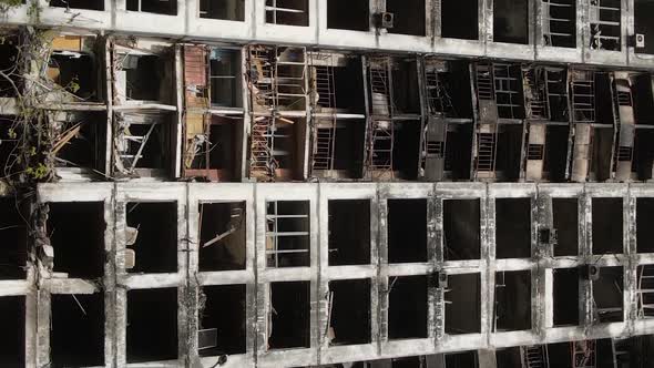 Vertical Video of a Burnt and Destroyed House in Kyiv Ukraine alt