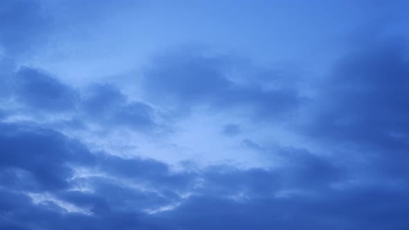 4K Sky Time lapse, Beautiful background, Sky Timelapse of skyscrapers. alt