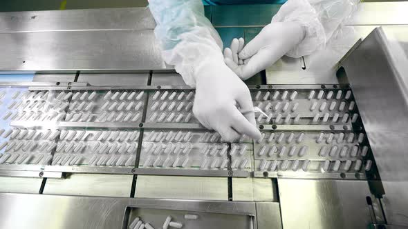 Capsule Meds are Getting Replace in Plastic Blisters alt