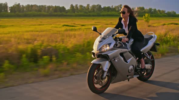 From Banker to Biker  alt