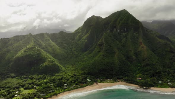 Haena. View of the Coast with Houses Hidden Between the Tropical Green. Hawaii alt