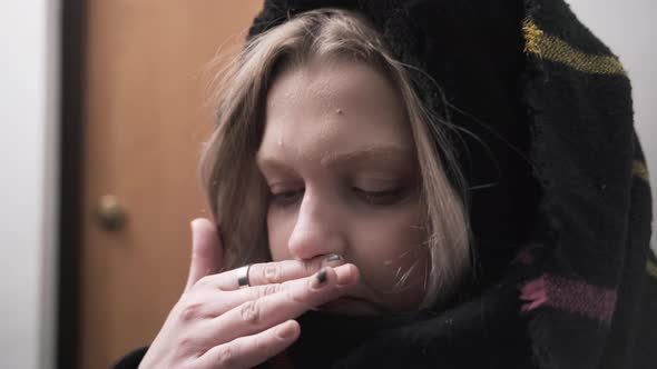 Portrait of a young girl alt