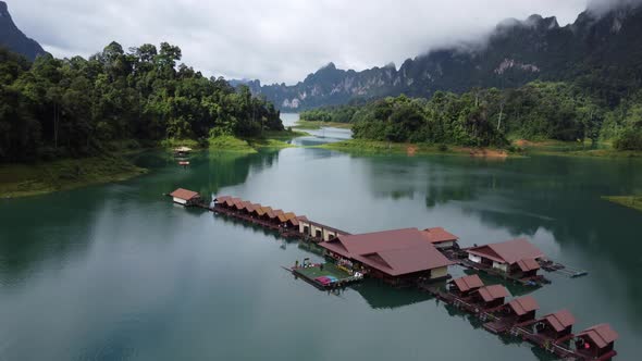 Khao Sok Water Bungallow