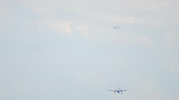 Turboprop Aircraft Approaching Before Landing alt