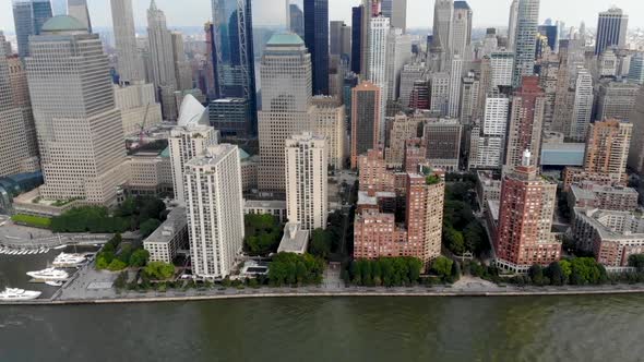 Aerial View of Manhattan Skyline with Battery Park, New York, USA. alt