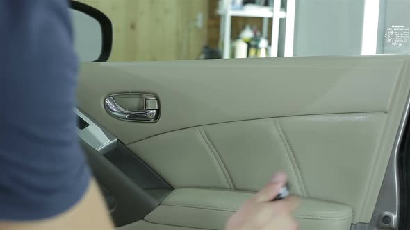 Detailing and Cleaning of Interior Modern Cars alt