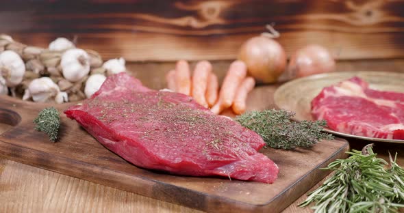 Slide Towards a Well Seasoned Piece of Raw Meat alt