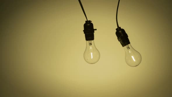 Light bulbs crashing, Slow Motion alt