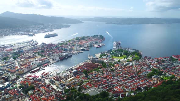 Bergen Is a City and Municipality in Hordaland on the West Coast of Norway alt