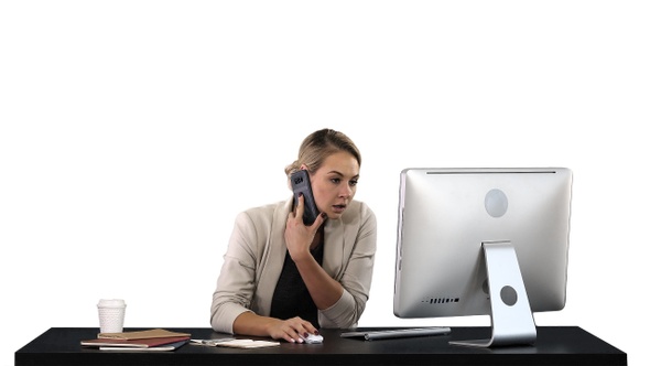 Beautiful happy smiling young office woman working on computer alt