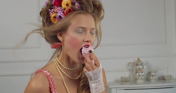 Portrait of a Young Woman Wearing Vintage 18Th Century Makeup alt