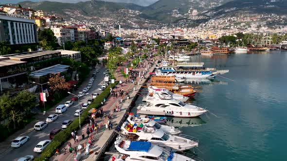 Yacht on the Port of the Mediterranean Sea Turkey Alanya alt